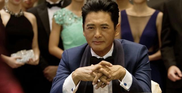 赌片不仅有《赌神》,这部经典赌剧堪称赌片版武侠