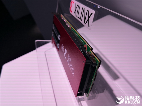 AMD二代霄龙秀肌肉：庞大软硬件生态集中演示