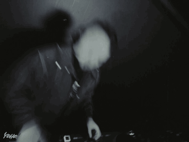 这个魅力爆表的最real说唱歌手,竟也是「爆款爱好者」