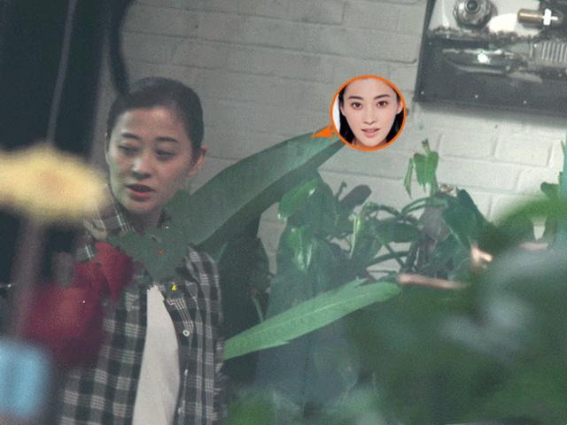 44岁梅婷现身拍戏：老态明显 撞脸60岁倪萍