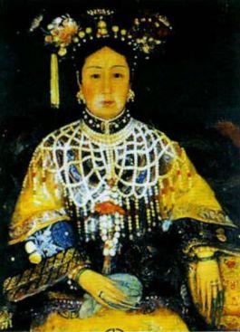 清宫剧中嫔妃们长长的指甲套有什么门路