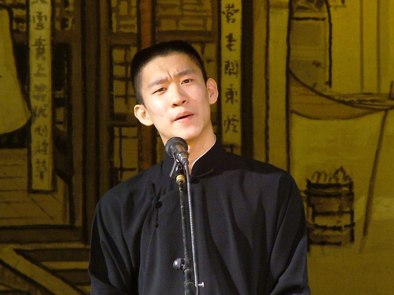曹云金新恋情疑曝光！与新欢美女过七夕，疑已获曹母认可