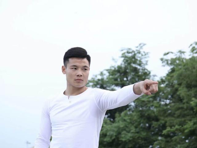 韩飞龙同框搏击宝贝霸气尽显，双杀泰拳天王超越武僧一龙