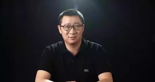 谁是“同性社交”第一股？