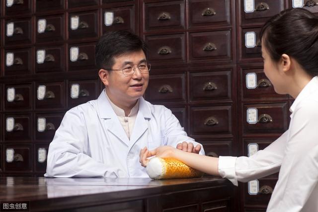中医号脉是故弄玄虚?老中医精准诊脉让患者心悦诚服