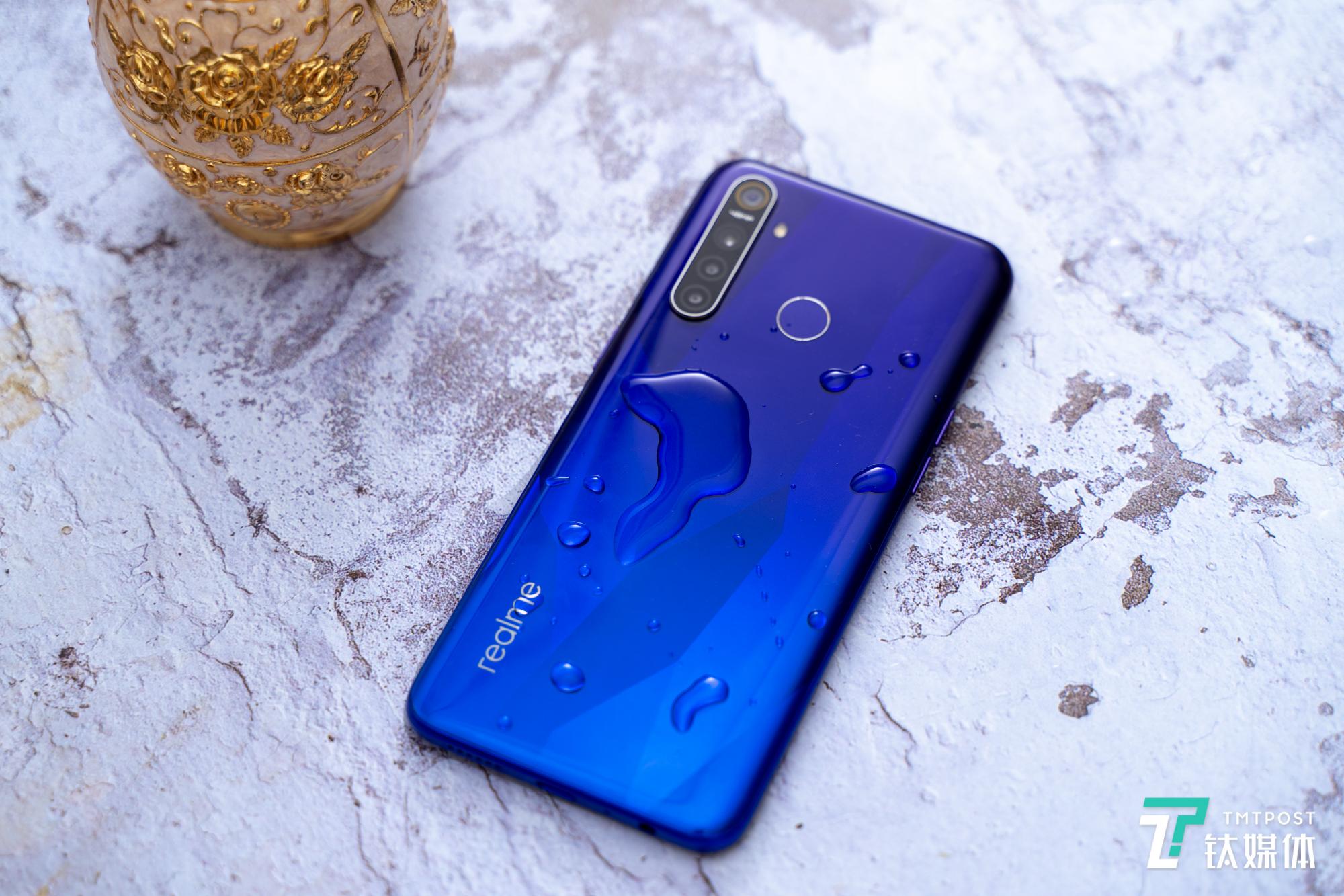 四摄进入千元价位，realme Q手机评测 | 钛极客