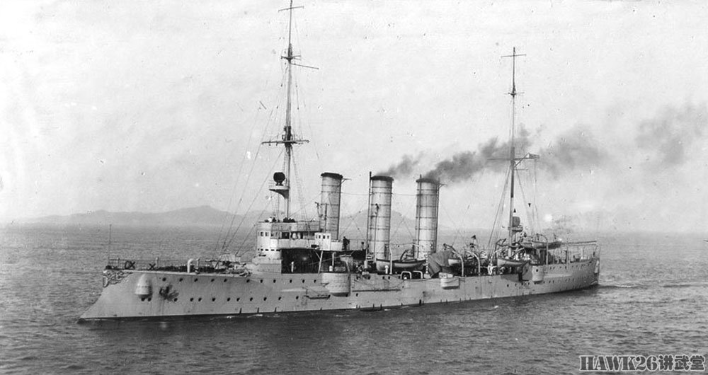 "德累斯顿"号轻型巡洋舰在1909年访问纽约时,拍摄的照片.