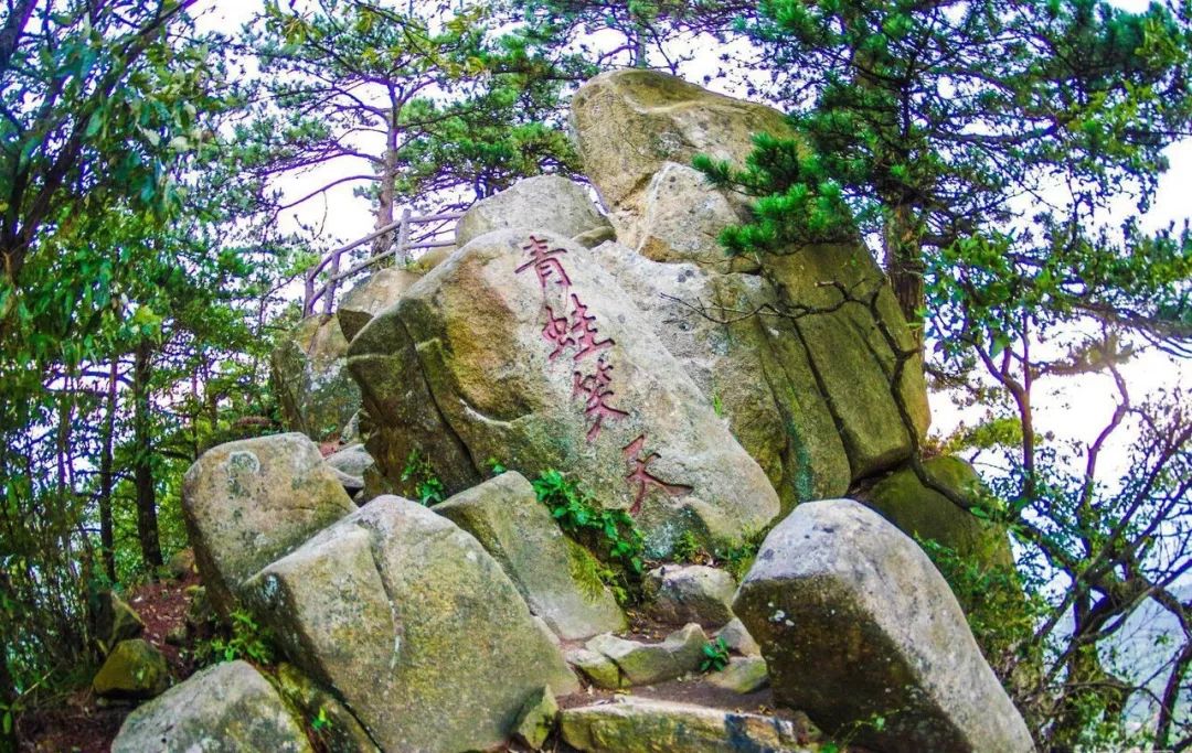 霍山这个景区,旅游达人称之为"安徽的小华山"