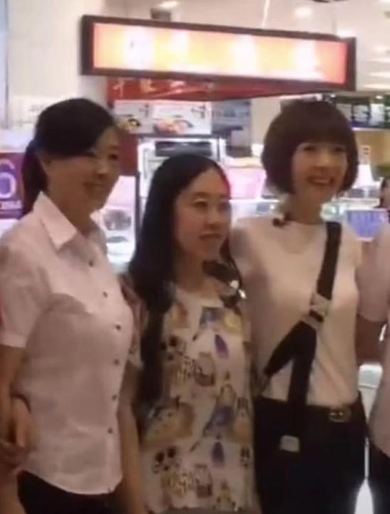 42岁杨丽娟近况曝光，曾狂热追求刘德华，如今打工还未嫁人