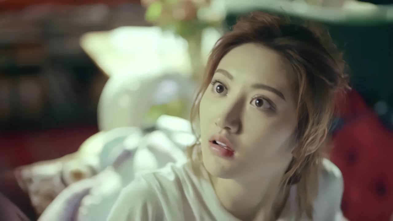 美女醉酒短片,第二天醒来什么都不记得,小伙:我