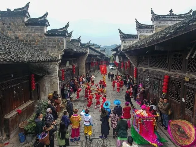 世界看湖南丨这十个特色文旅小镇,总有你的菜!