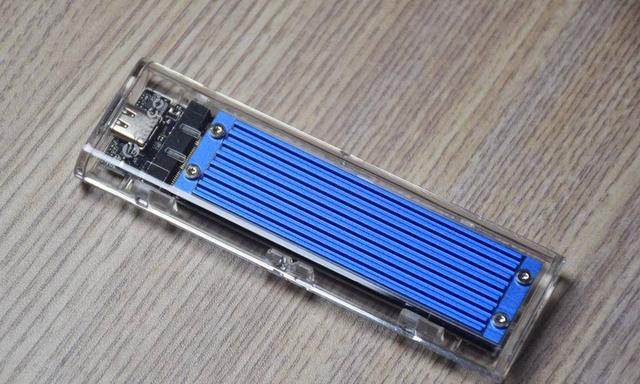 性能远超过SATA,ORICO 迅龙V500 M.2 NVMe固态硬盘装机实测