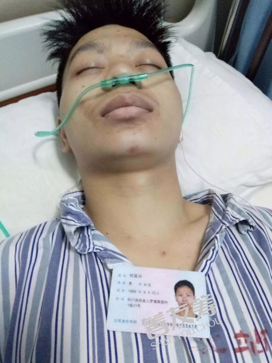 比丘尼当下惊醒,打开寺门一看,果然有四五个面黄肌瘦的人,便忙将供品