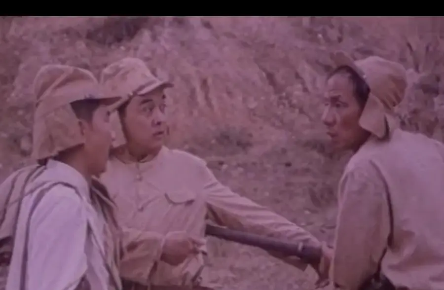 经典喜剧,黄宏演唱弹棉花之歌,魏宗万拿着弹棉花弓看
