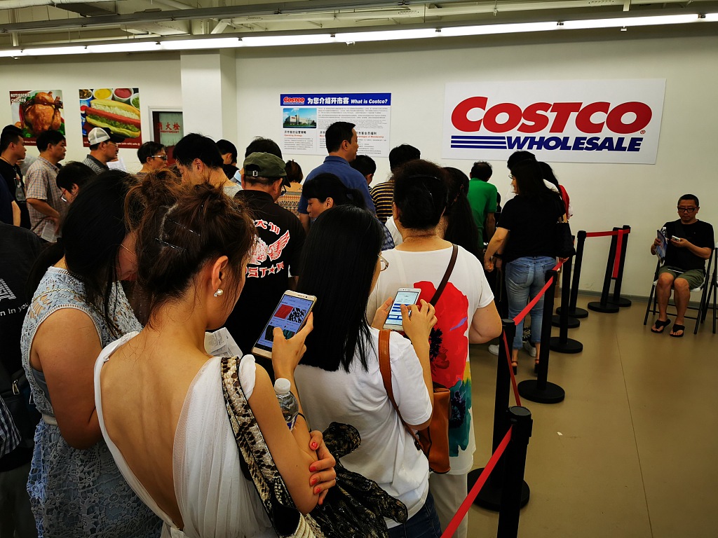 火爆到关店的Costco，能一扫大卖场败退的阴霾吗？