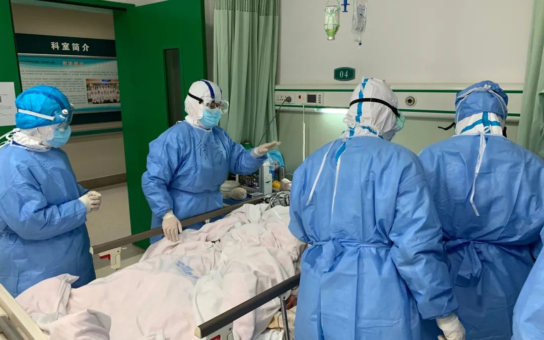 武汉收治确诊病人最多的定点医院：从混沌到章法