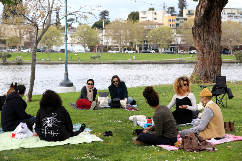 美8州宣布“居家隔离令”，影响三分之一美国人