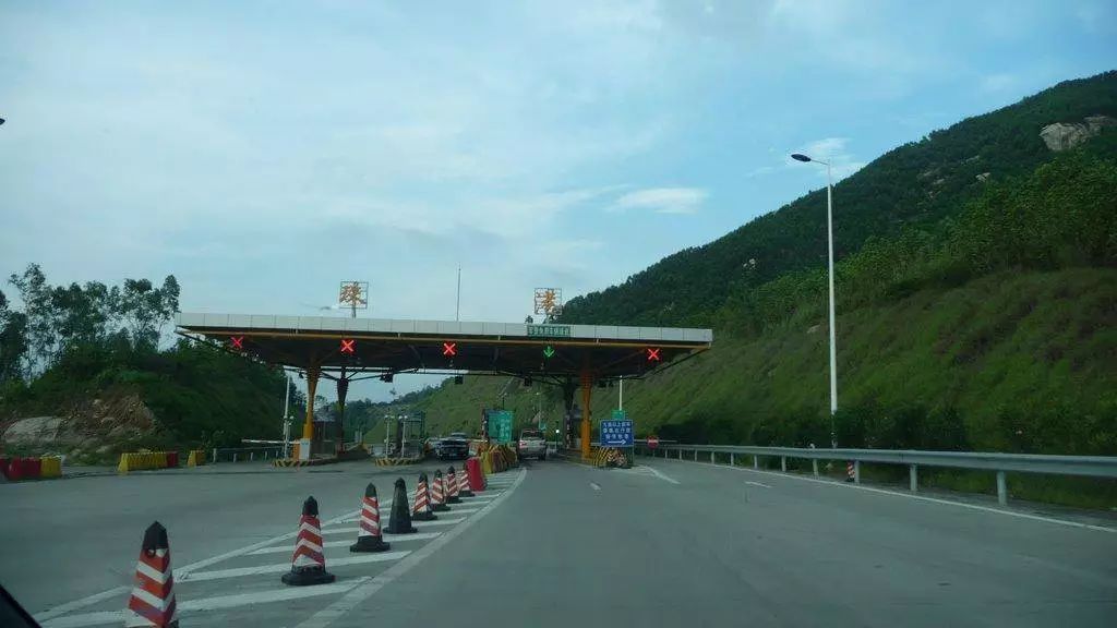 高速收费为什么没完没了｜大象公会