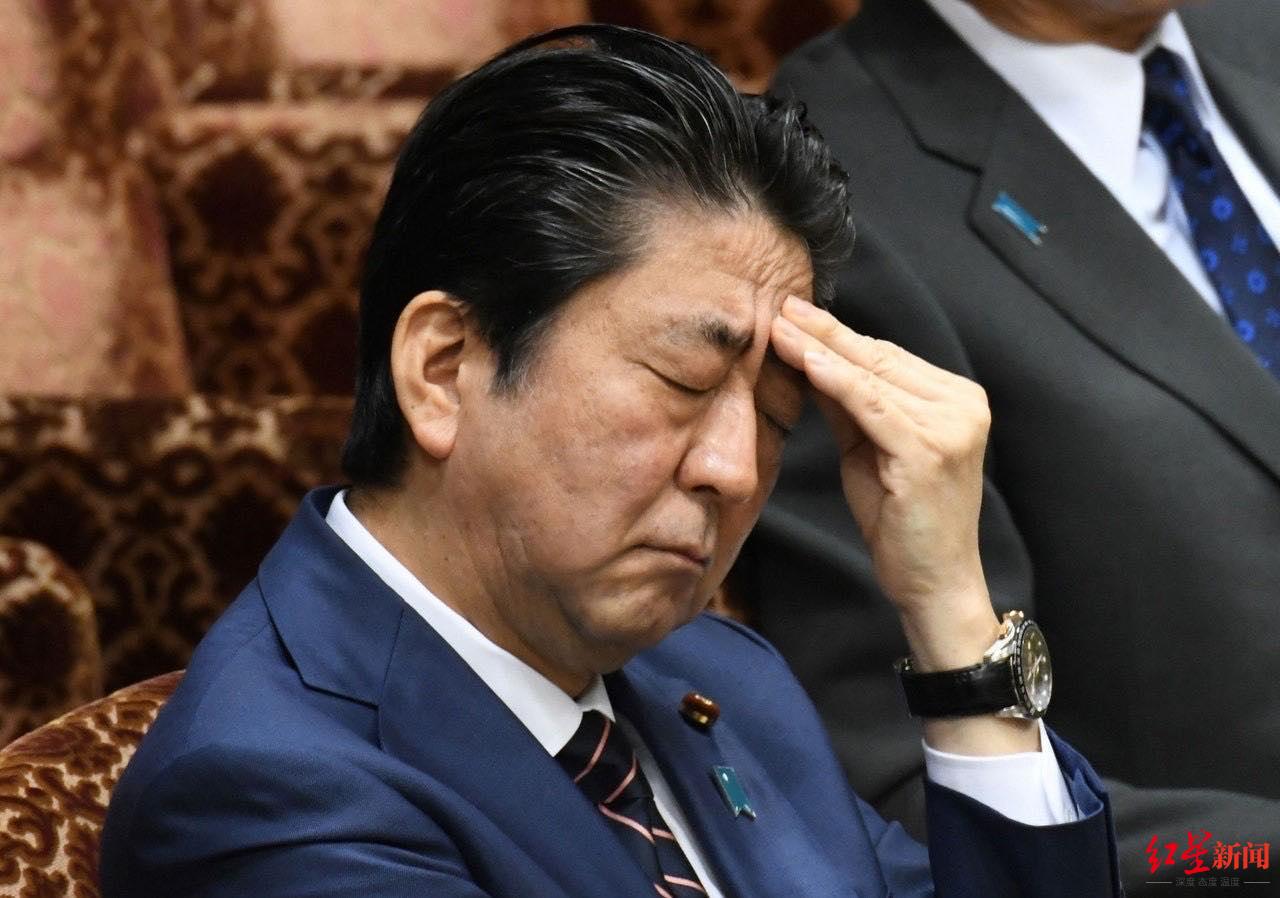 日媒安倍晋三确认受溃疡性大肠炎困扰辞职其政治生涯每个巅峰都因它