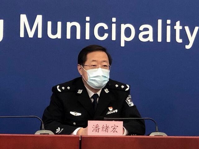 北京市公安局副局长,新闻发言人潘绪宏表示,首都战"疫"已经进入疫情
