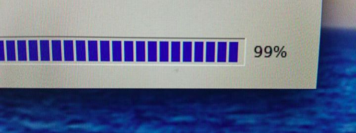 为什么进度条永远卡在 99%?