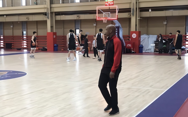 马布里主动要求降薪,北控成CBA首支官宣降薪球队