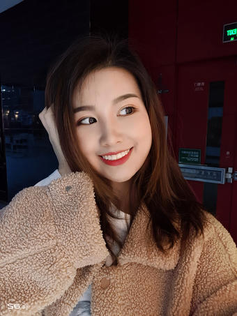 超质感美颜 屏幕柔光环 vivo s6三里屯小姐姐自拍体验