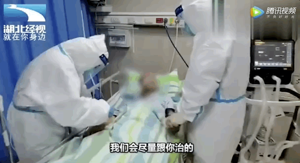 进入武汉，中国记者冒死记录珍贵画面