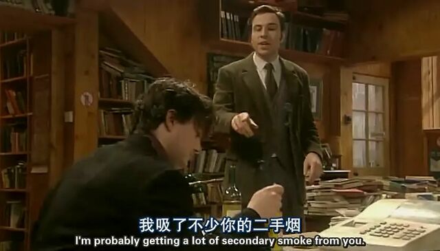 这家亏损的独立书店里，有一位讨人厌的老板