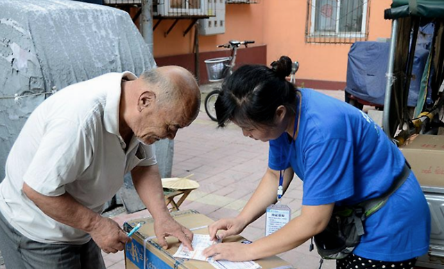 70多个小区硬核抵制，却改不了丰巢收费的定局