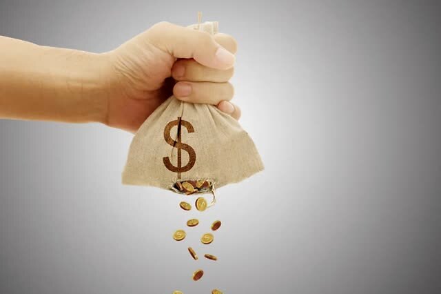 《战狼2》出品方被曝财务造假 举报者已出逃海外