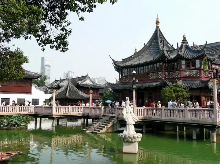 小刀会起义失败 清军进驻豫园烧杀抢掠 点春堂,香雪堂 桂花厅,得月楼