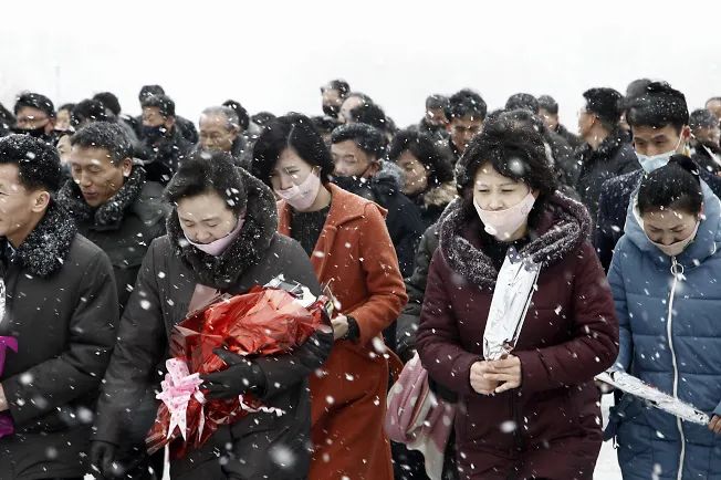 重灾区韩国,现在成了学习榜样
