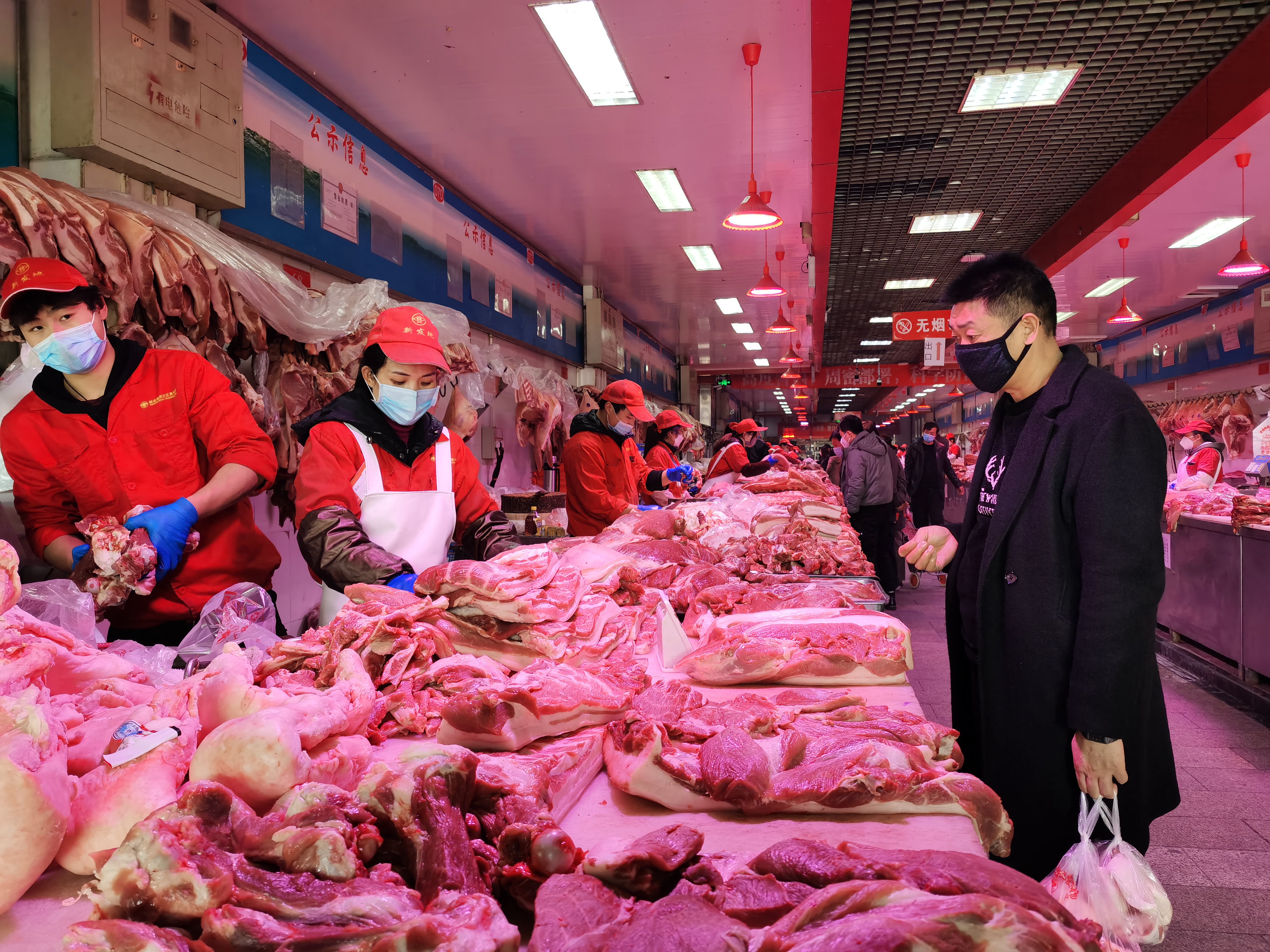 猪肉价格持续下降,新发地:继续上涨的动力不足