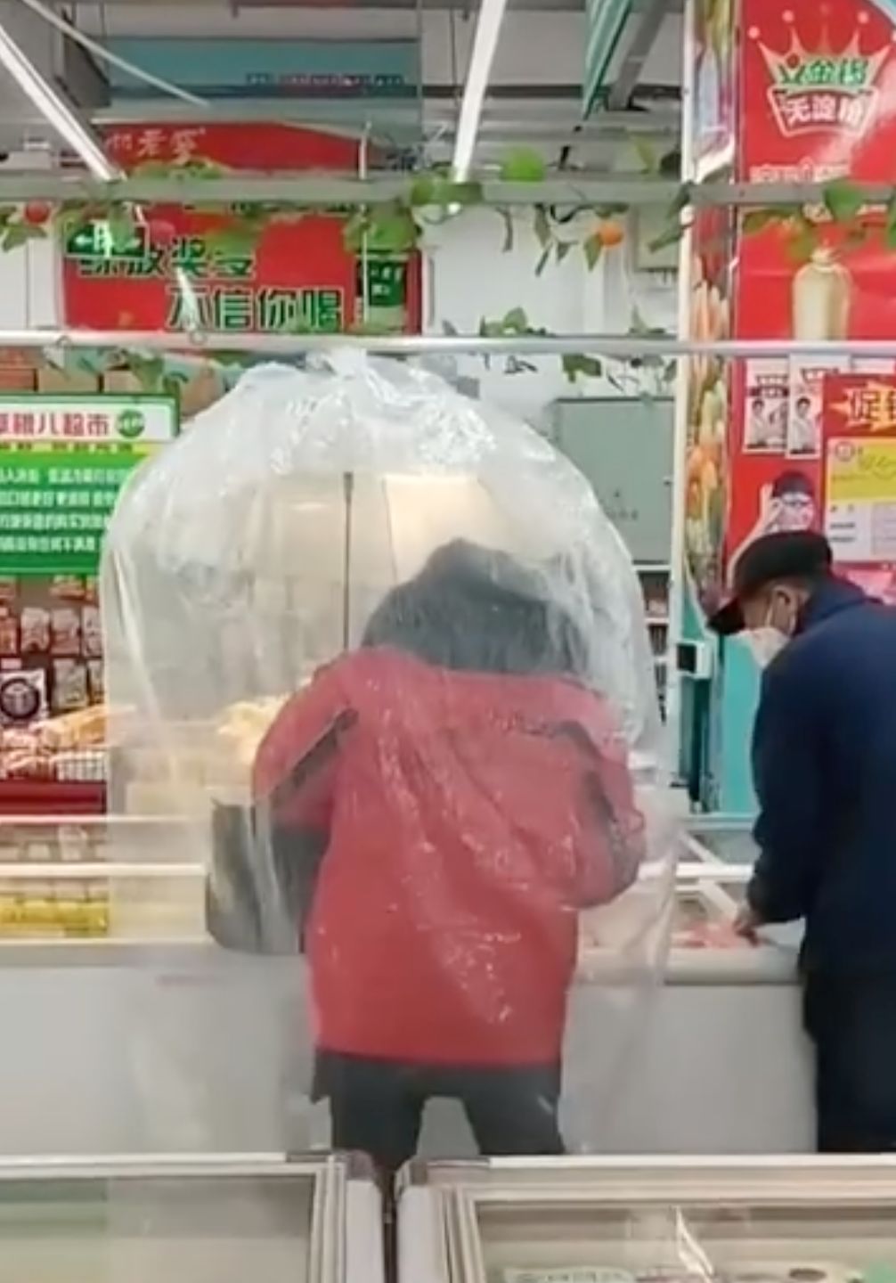 疫情时期开工营业：店老板的智慧真绝了