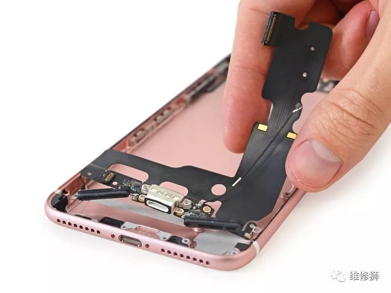 苹果iphone7plus拆机图解