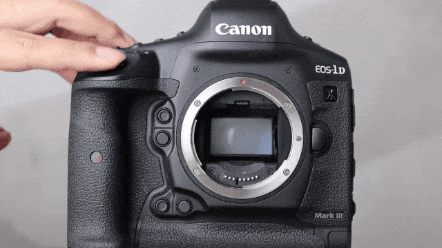 佳能eos-1d x mark iii能够支持光学取景下16fps和实时取景下20fps的