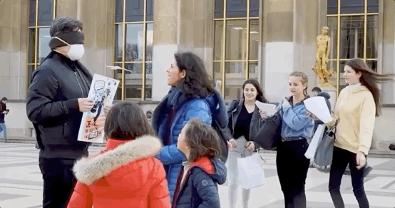 亲爱的同胞，我们替你领取了上百个歪果仁的拥抱