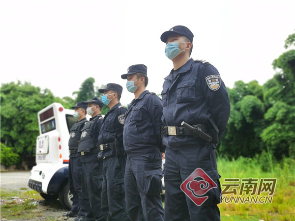 云南瑞丽边境平凡守边人