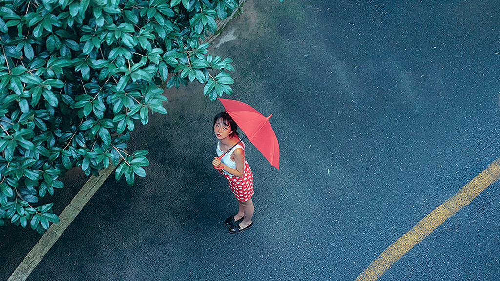 雨中少女 (复古港风)