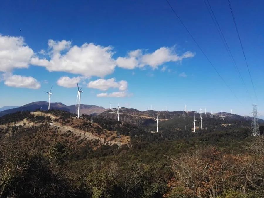 总投资4亿元龙山大灵山风电场项目今日正式开工