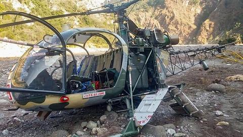 来源:海外网 海外网2月4日电当地时间3日,印度陆军一架猎豹直升机在