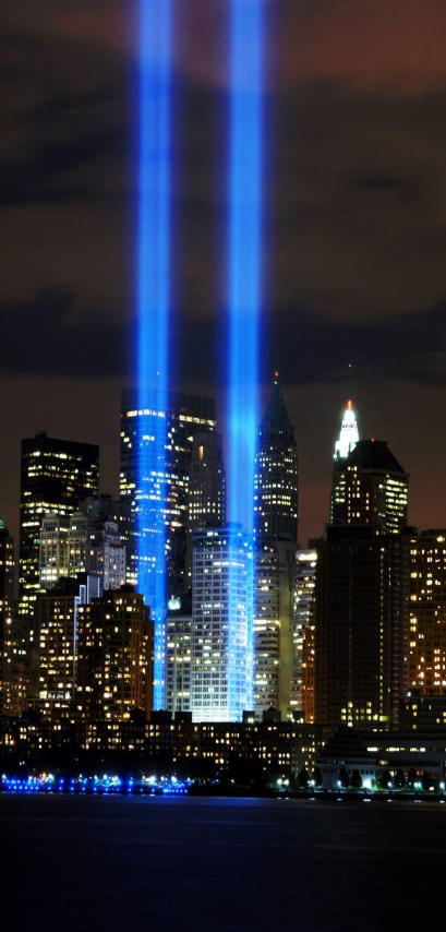 今年,纪念"9·11"的灯光将不会射向天空 双子光柱最美的16张照片