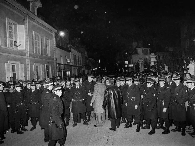 断头台下，人人平等 ｜大象公会