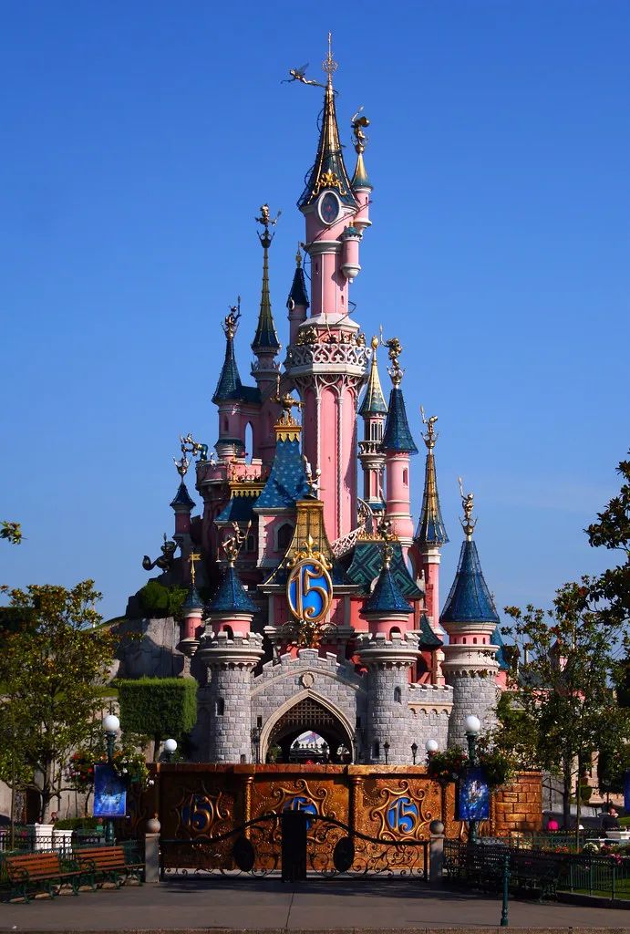 疫情之下,法国受“排斥”但各个国家都不“好受”