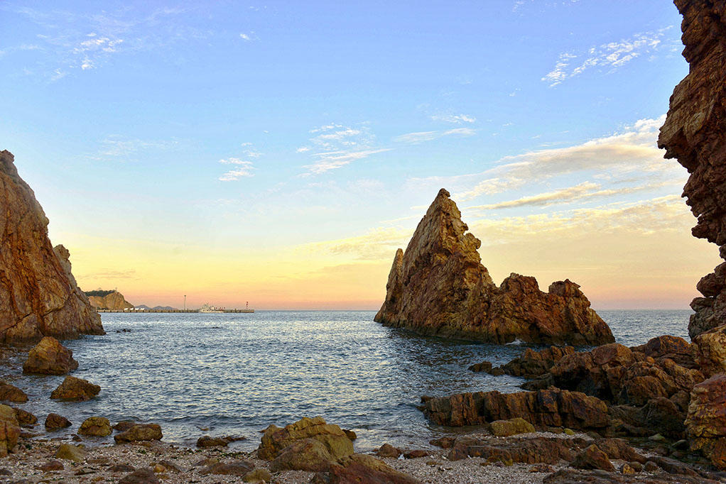 《游辽东半岛海岸线—大连的燕窝岭