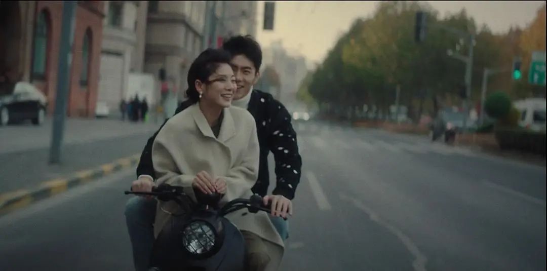 真正的时髦男女,活在30年前的国产剧里