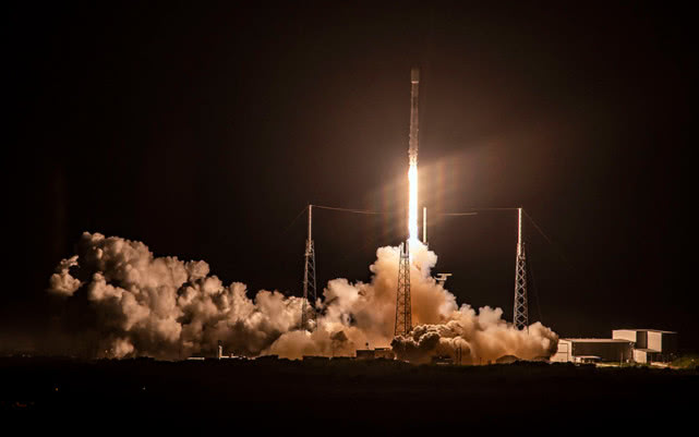 spacex猎鹰9号火箭首次发射10周年 五次回收相同助推器再创纪录