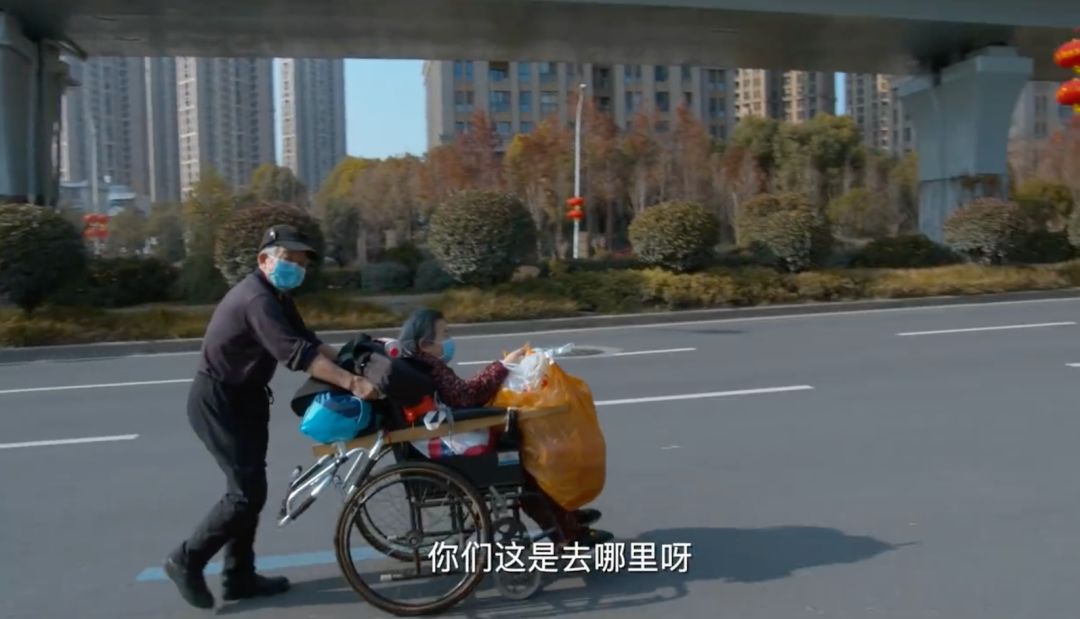 他拍摄“封城日记”，有武汉人最勇敢的样子