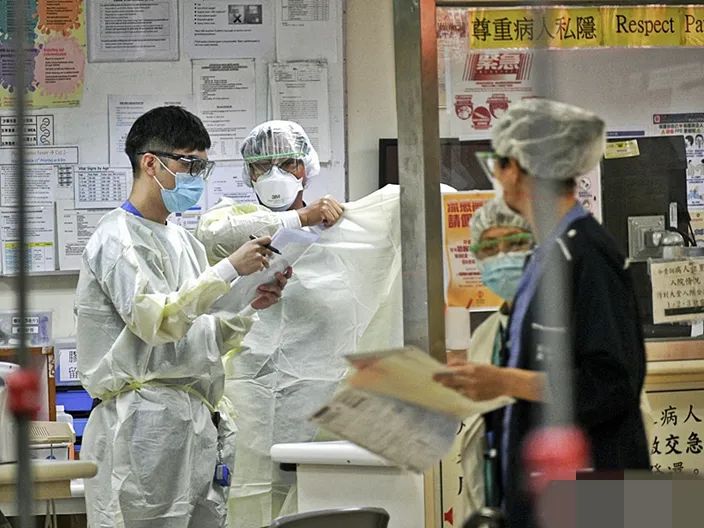 香港传请求内地医护支援 然后魔幻一幕发生了